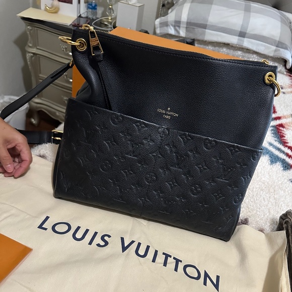Louis Vuitton Maida Hobo - Picture 1 of 5